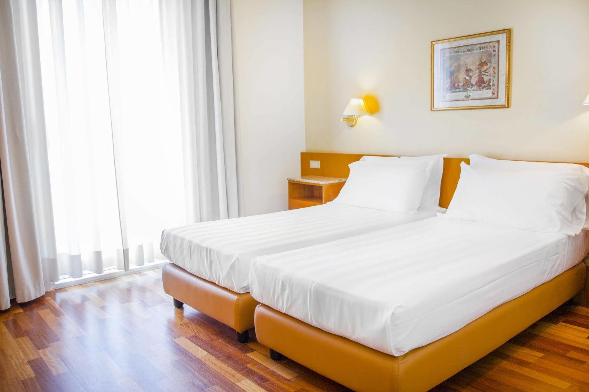 Miramare Hotel 4*